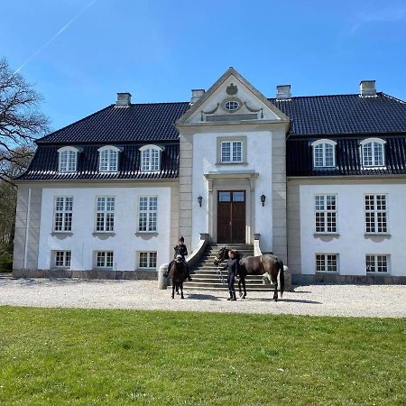 Rosenlund Gods - Kaelder B&B Sakskøbing Esterno foto