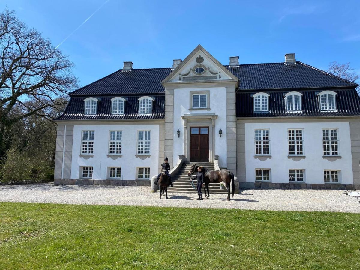Rosenlund Gods - Kaelder B&B Sakskøbing Esterno foto