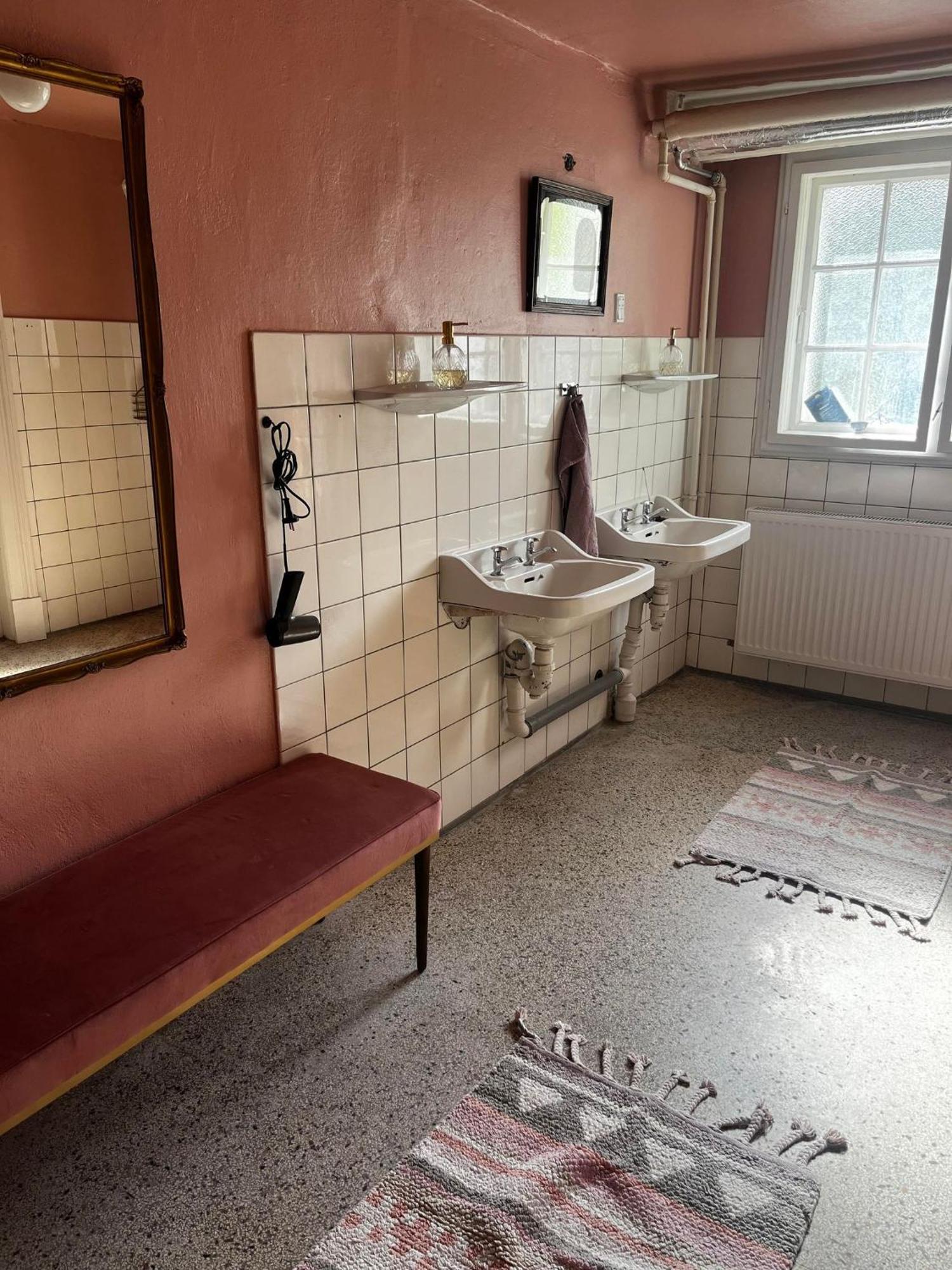 Rosenlund Gods - Kaelder B&B Sakskøbing Esterno foto